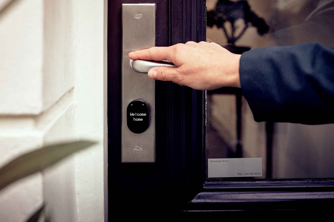 Nie mehr Schlüsselchaos: So revolutionieren Keyless-Entry-Systeme deine Ferienhausvermietung